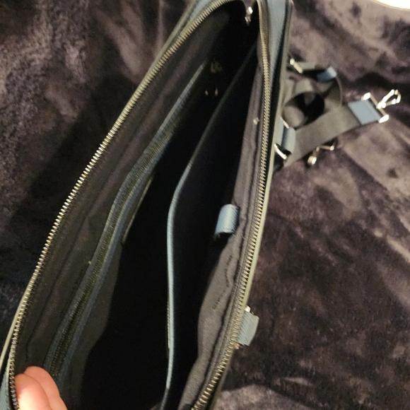 Michael Kors Italian Leather Laptop Bag Briefcase - Picture 3 of 6